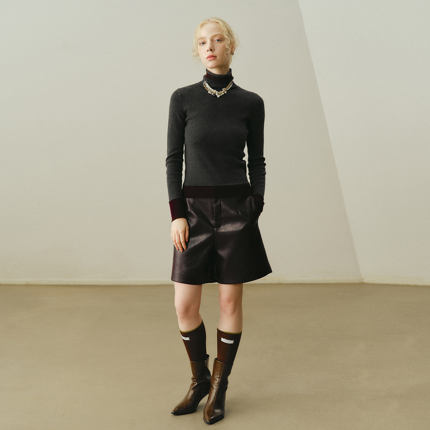 艺之卉游牧风pu皮短裤时尚百搭休闲裤三色选2025冬新款