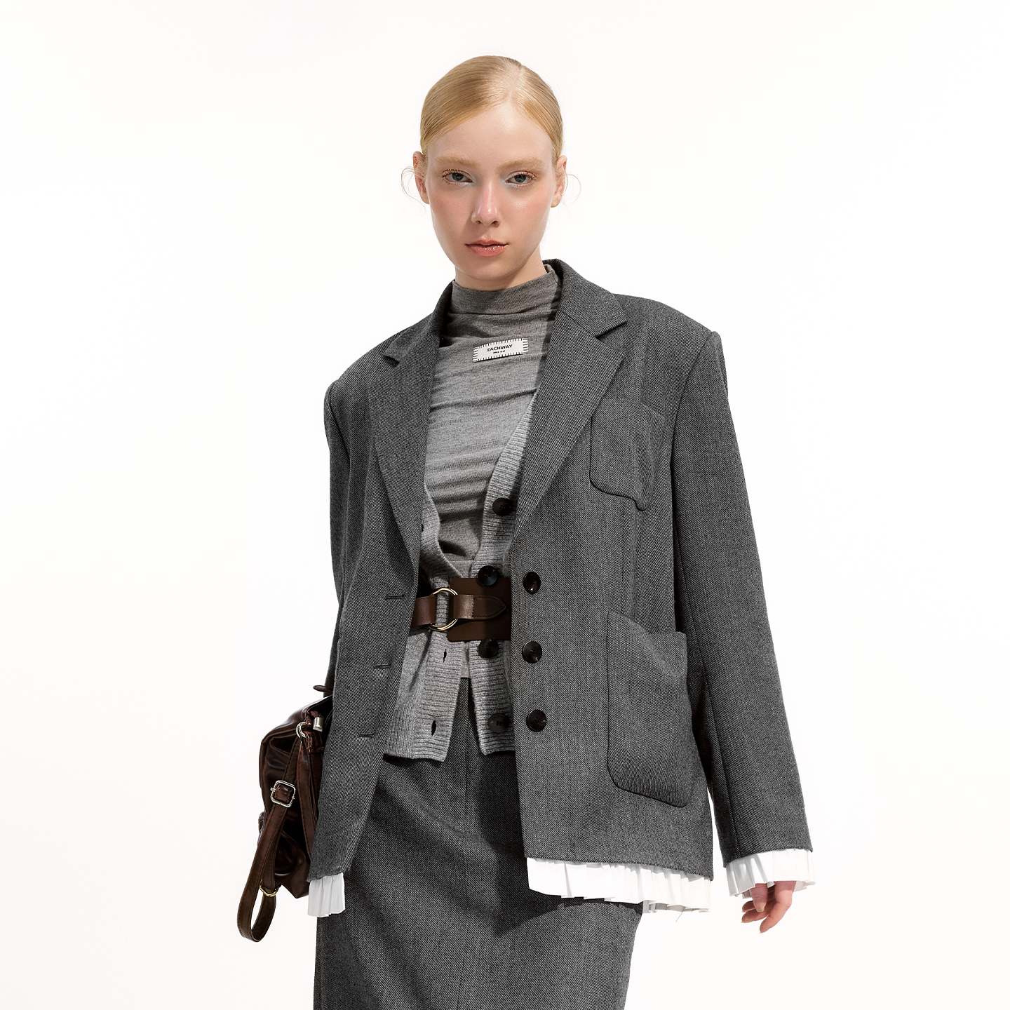 艺之卉高智得体风西装木耳边拼接外套2025冬新款