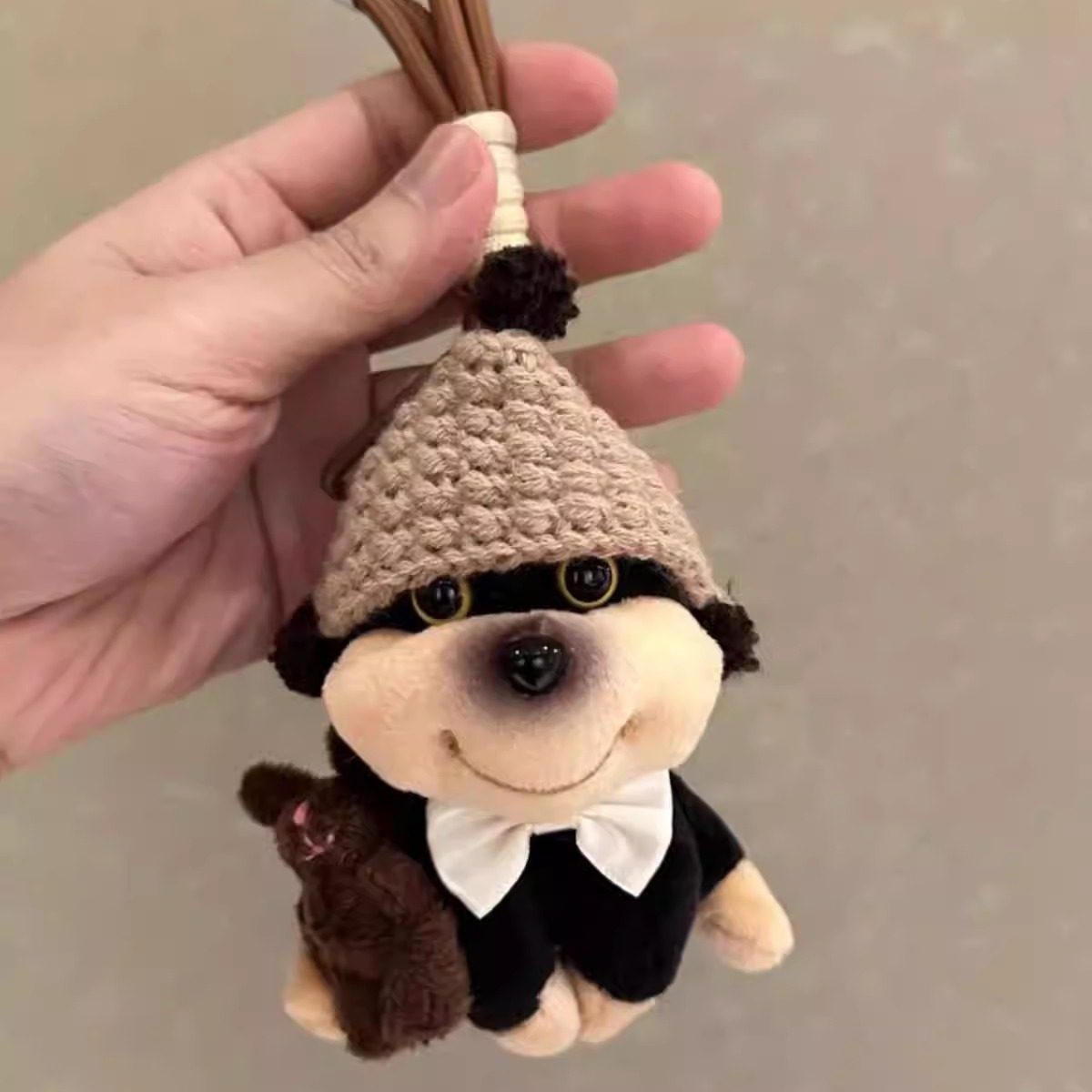 日本代购正版抱兔蜜蜂小狗毛绒挂件包包挂饰公仔钥匙扣创意礼物女