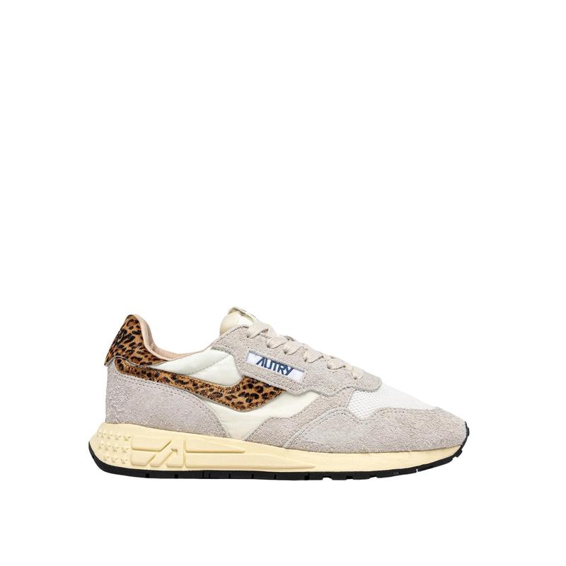 代购autry女士跑步鞋轻便舒适缓震设计耐磨鞋底日常穿搭尼龙材质