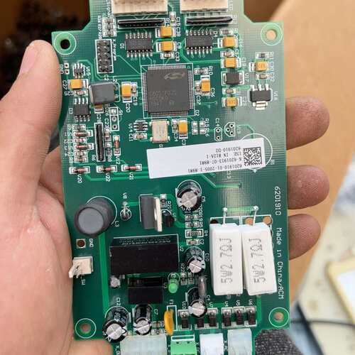 议价C8051F020 喜欢的私聊 有一百多张 便宜处理