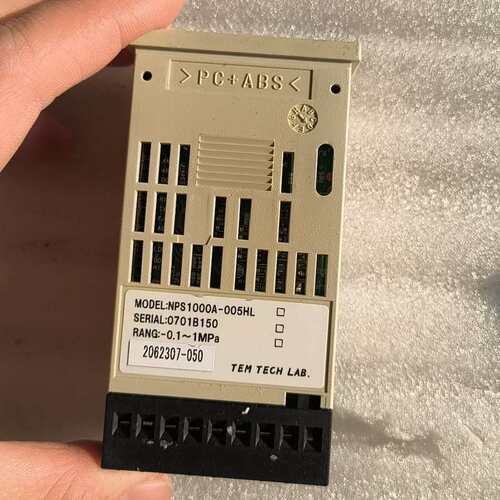 议价NPS1000A-005HL 外观破损，功能没问题，如图所