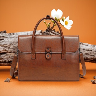 2025新款优质牛皮可放14英寸电脑海绵绒布内衬高档商务通勤公文包