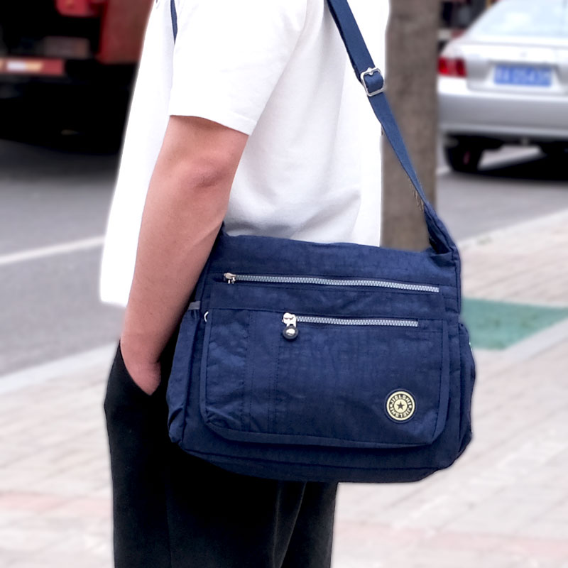 男装休闲斜挎包运动帆布