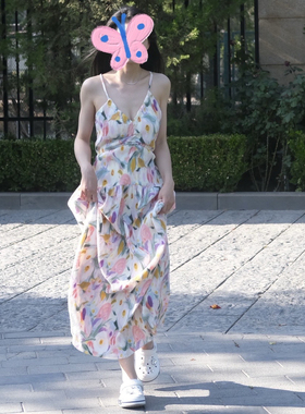 Lua｜植物系手工制款V领款吊带露背油画褶皱印花粉色碎花连衣裙女