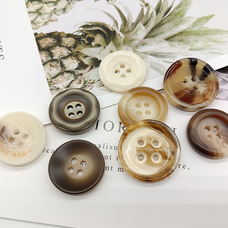 树脂纽扣高档羊绒大衣扣呢子风衣毛衣外套圆形四眼扣子男女时装