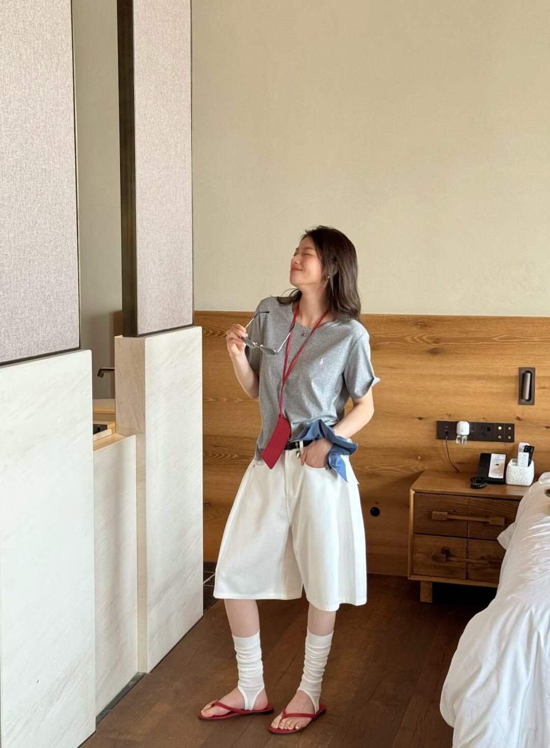 夏季新款韩版宽松显瘦百搭圆领短袖T恤女小马刺绣多色T夏日多巴胺