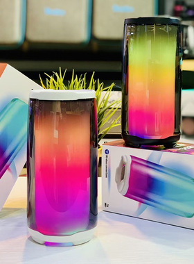 新款脉动PLUSE5mini蓝牙音箱创意礼品彩灯桌面插卡低音炮TWS对联