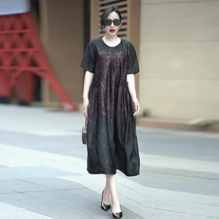 200斤胖妈妈加肥加大真丝连衣裙夏季新款复古印花遮肚显瘦长裙女