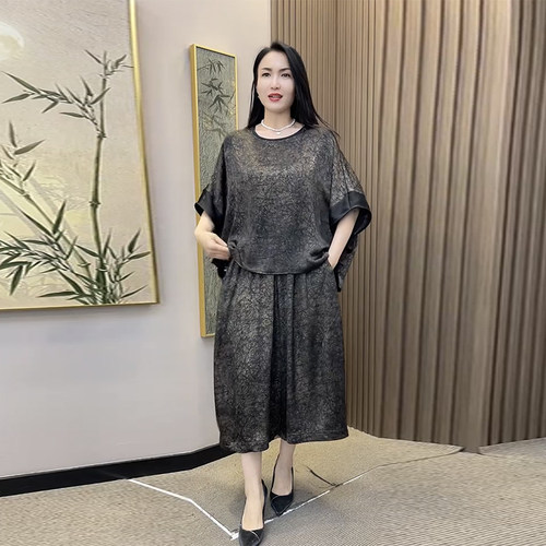 上衣真丝200斤洋气妈妈蝙蝠袖