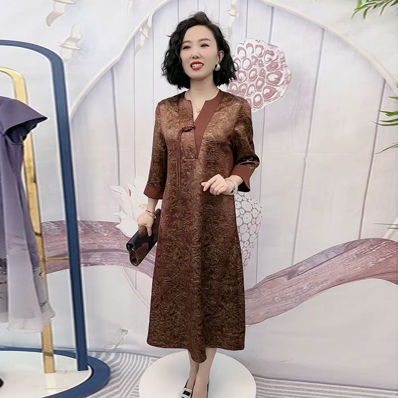 国风妈妈装真丝提花连衣裙春夏款