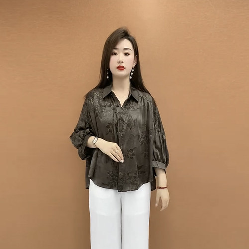 上衣宽松开衫老年人遮肉蝙蝠袖衫