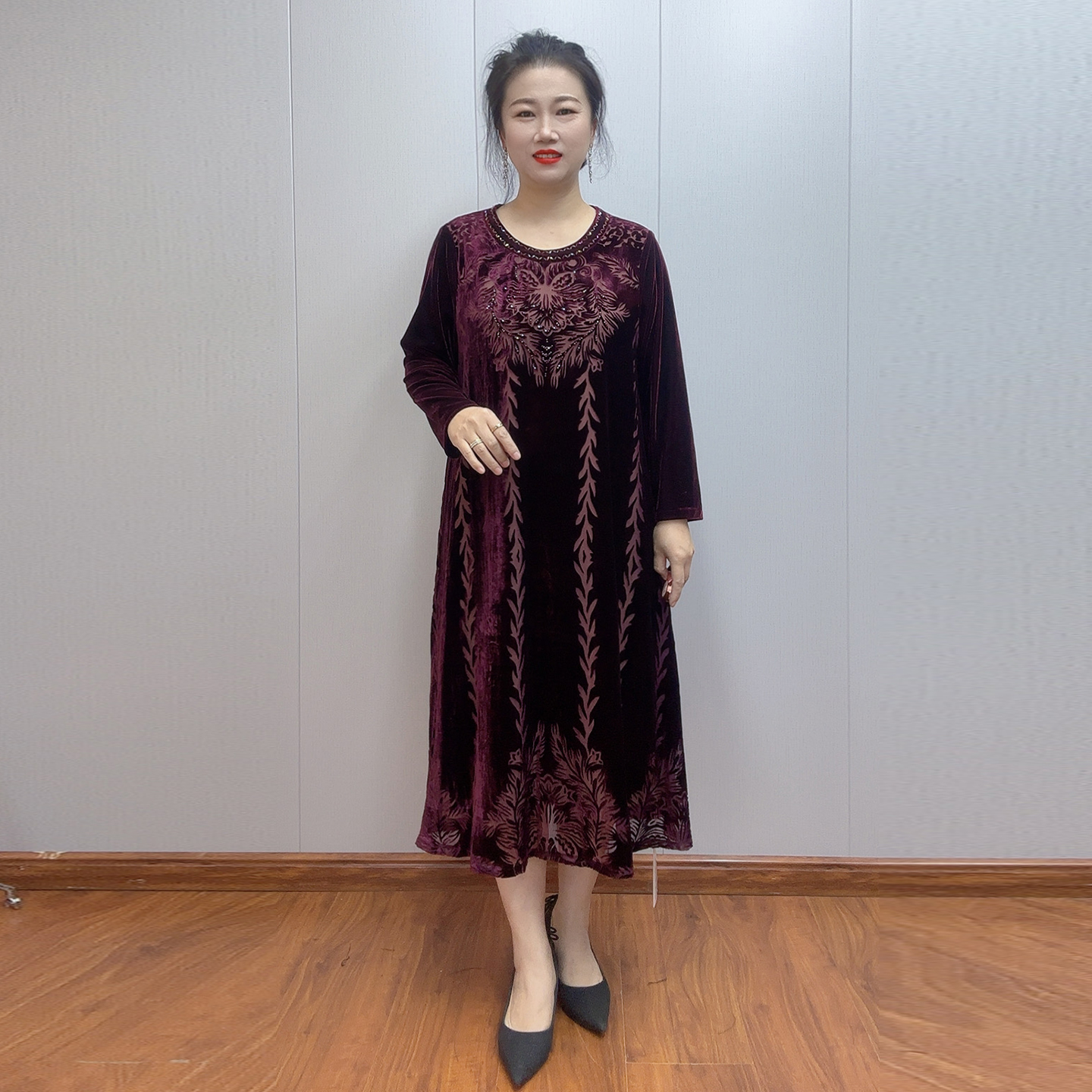 气质妈妈丝绒烧花连衣裙减龄长裙