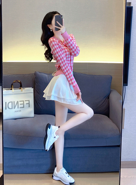 针织开衫女早秋2024新款女装上衣小个子修身粉色格子短款外套毛衣