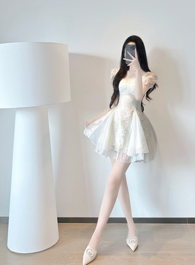公主蓬蓬裙女夏2025新款千金风气质收腰显瘦甜美网纱白月光连衣裙