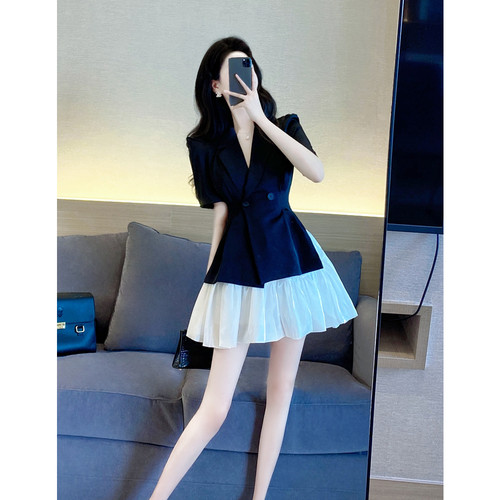 小女人最爱高级感西装裙两件套