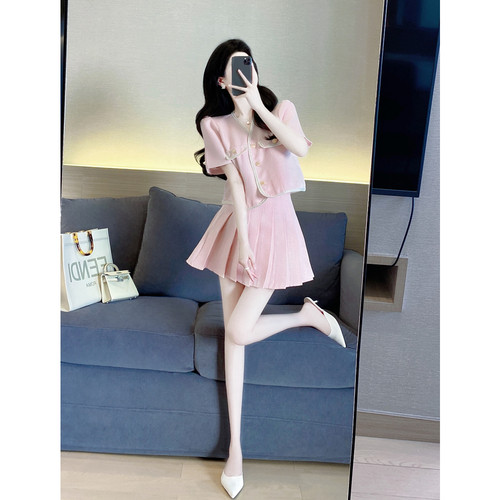 小女人最爱小香风时尚套装甜美