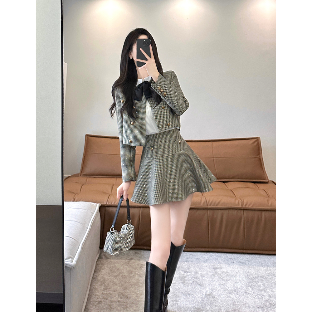 小女人最爱粗花呢小香风三件套