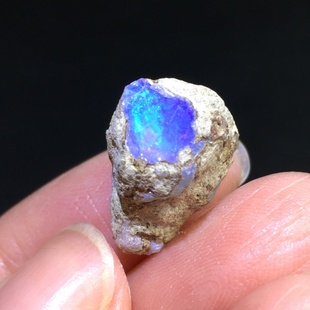 天然火彩欧泊原石许愿石蛋白石彩宝石矿物教学男女吊坠标本鱼缸石