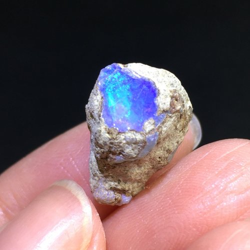 天然火彩欧泊原石矿标彩宝石欧珀
