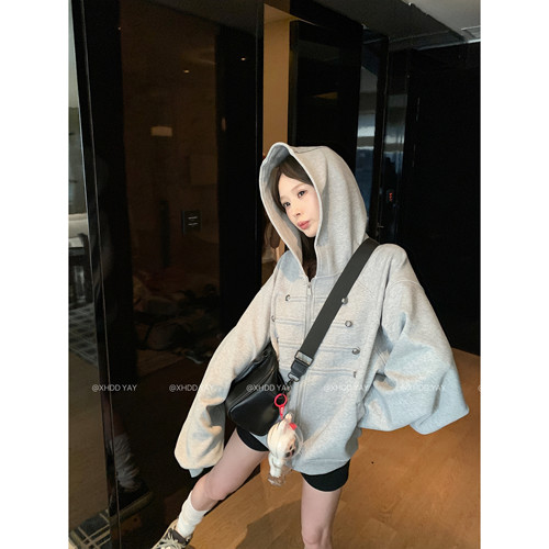 甜酷金属排扣连帽拉链卫衣少女