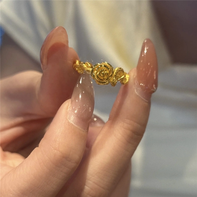 黄金色蛇绕玫瑰戒指女