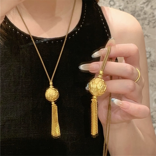 新中式 国风牡丹花龙珠流苏吊坠项链女黄金色花丝玲珑大金球毛衣链