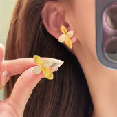 古法沙金拉丝点缀满钻花瓣四叶花耳钉女仿黄金色小众设计精美耳环