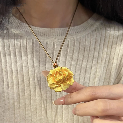 人间四月立体牡丹花吊坠女项链黄金色国色天香富贵花朵编织毛衣链