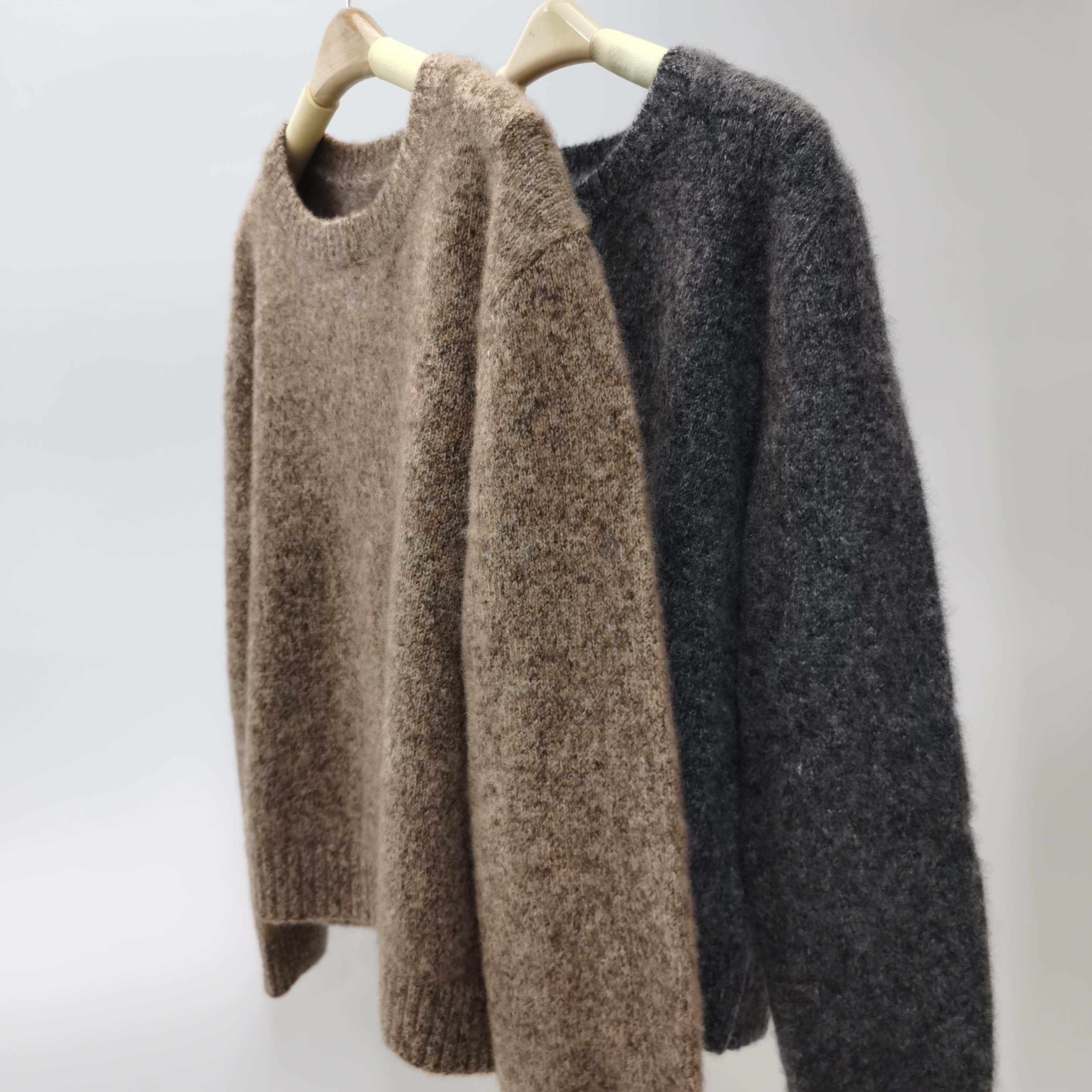 小云朵康宝莱3股丝羊绒花纱400克特厚圆领宽松软糯打底套头衫女