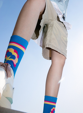 LIFEBEAT x SABRINA HSIEH联名炫活60印花中筒袜