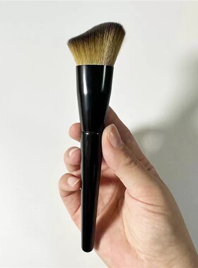 修容刷