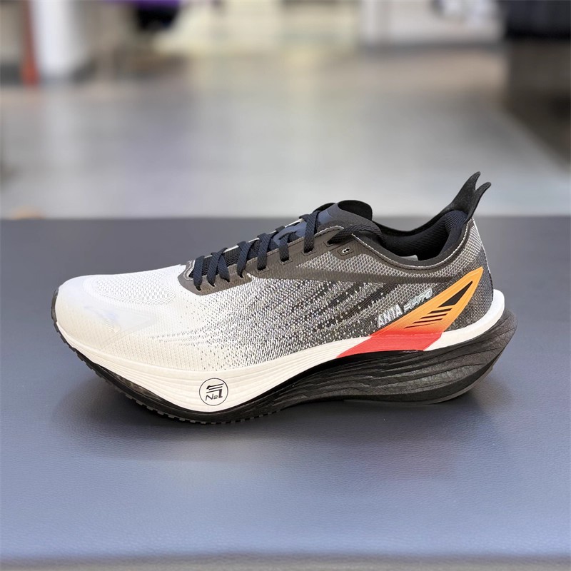 安踏火箭7代PRO跑步鞋男款氮科技回弹缓震1防滑竞速训练112545580