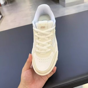 安踏皎月板鞋女子小白鞋秋季新款3经典百搭休闲运动正品122548032