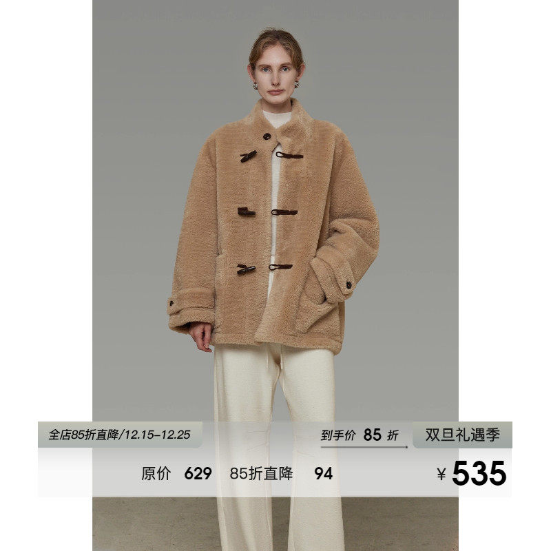 UNSPOKEN高级感立领皮毛一体羊羔毛外套女冬季加厚牛角扣皮草大衣