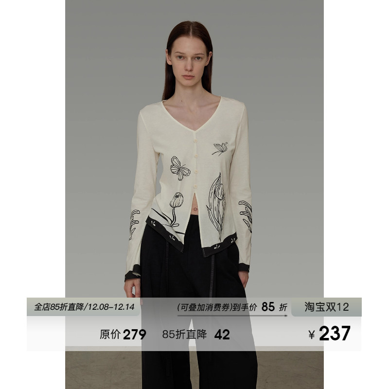 UNSPOKEN设计感印花V领针织衫