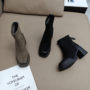 高跟靴子女2025年冬季韩版小裸靴今年流行粗跟洋气短靴加绒瘦瘦靴