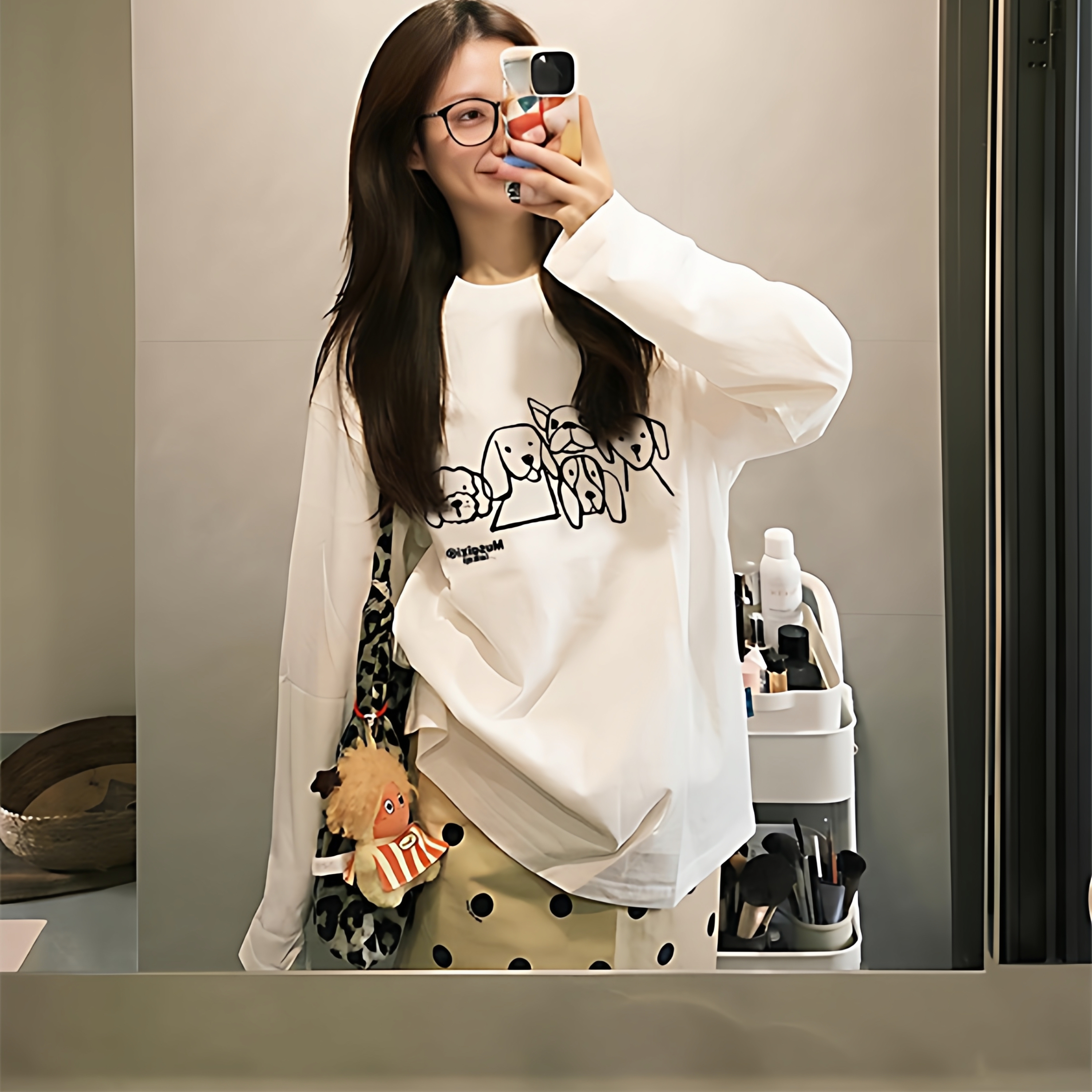 胖mm超火减龄圆领白色长袖T恤女