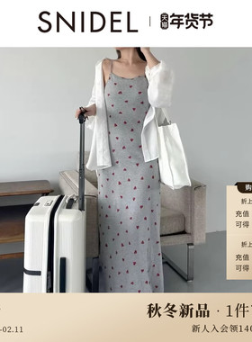 SNIDEL2025秋冬新品优雅气质纯色爱心印花吊带连衣裙SWCO254183