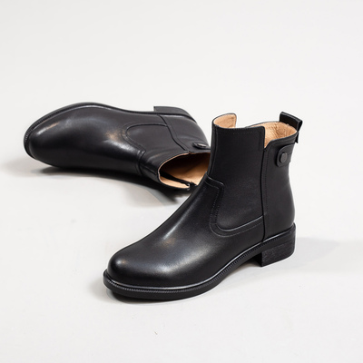 秋冬圆头平底短靴女短筒妈妈靴