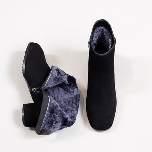 冬季皮毛一体女鞋中跟保暖加厚羊毛方头粗跟短靴女靴东北大棉鞋