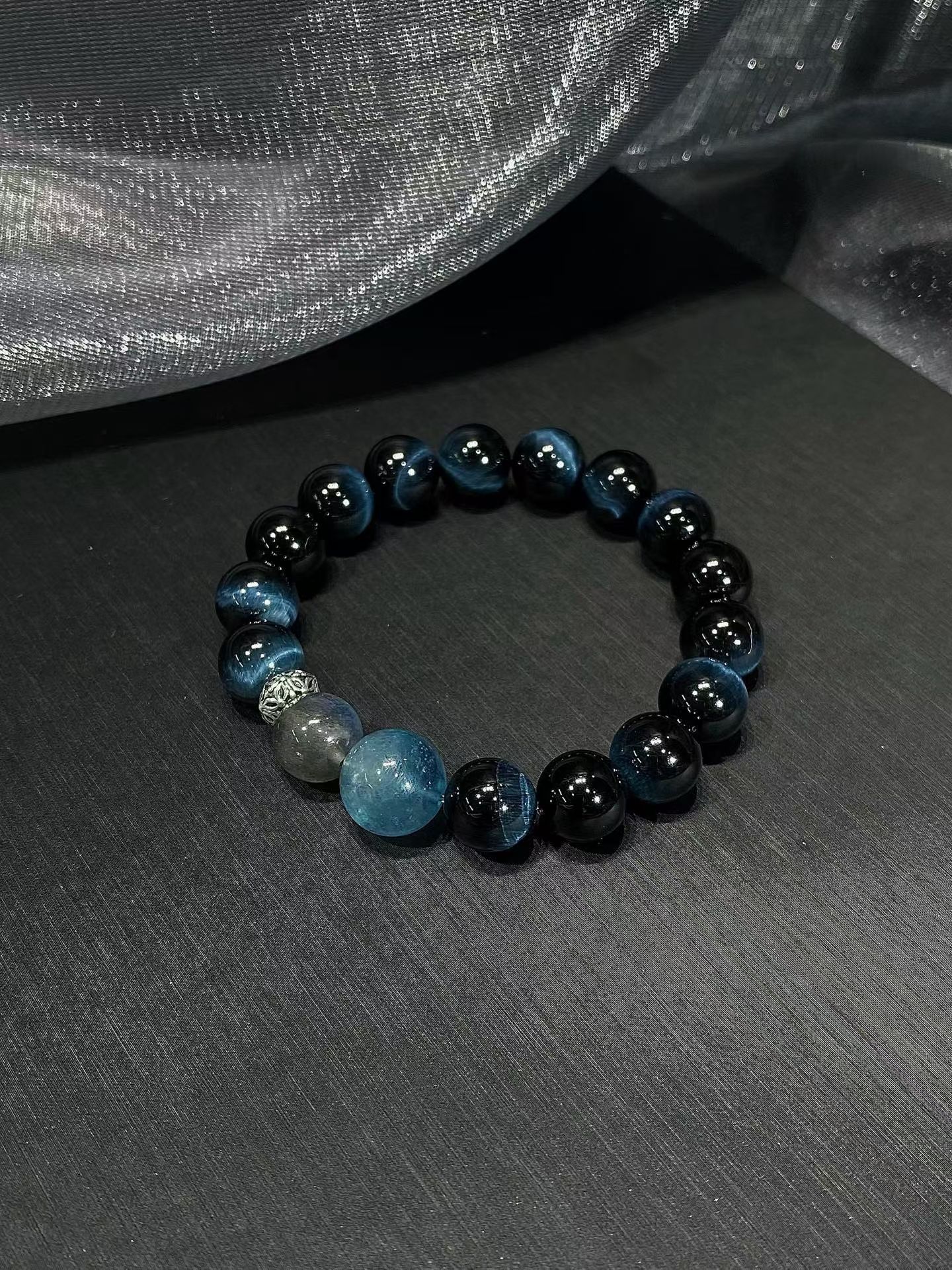 天然蓝虎眼石海蓝宝黑曜石手串男女款小众设计感高级感送男友礼物