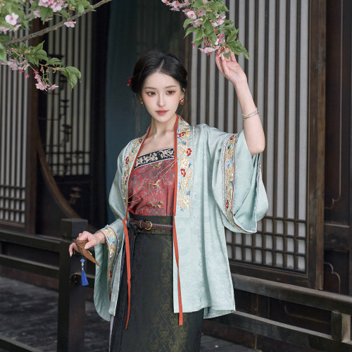 碧地金银 清水溪汉初汉服褶衣旋裙重工刺绣大气中国风日常夏季