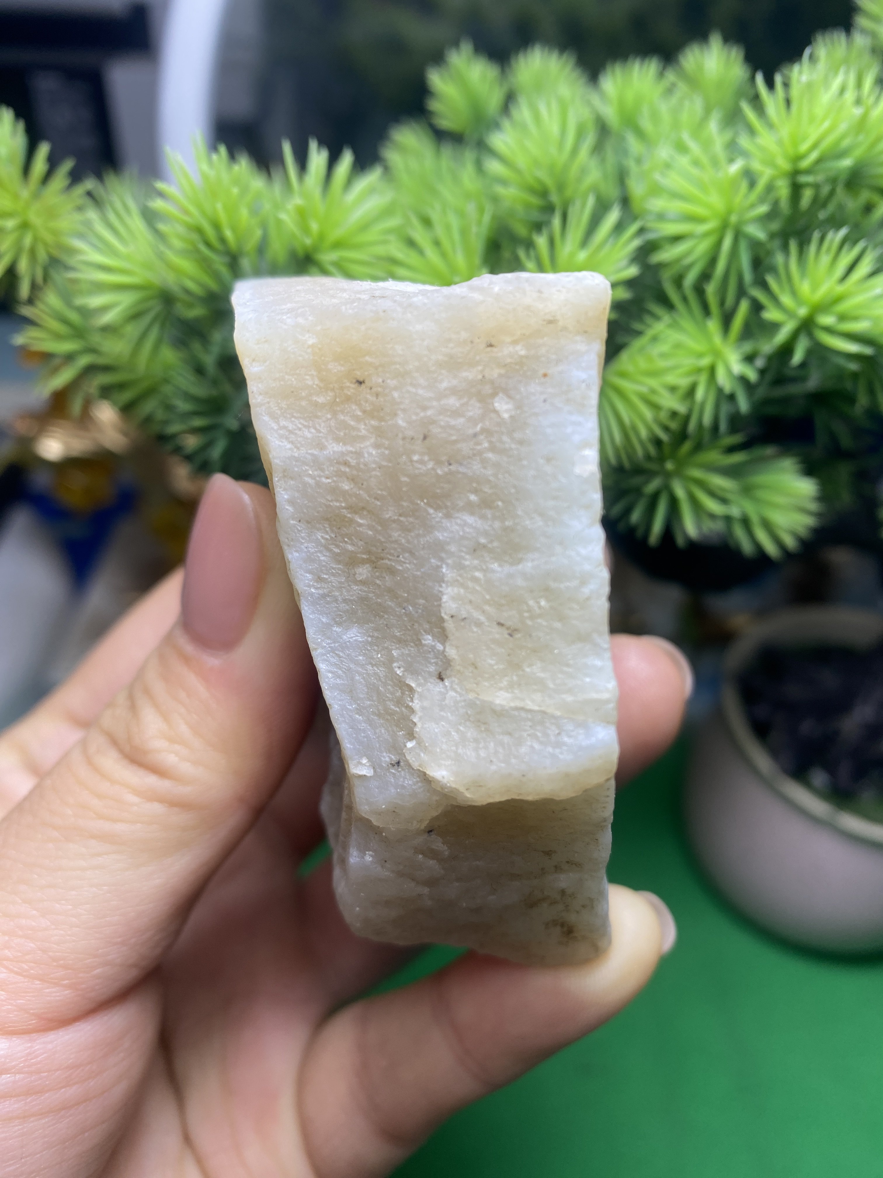 和田玉新疆且末糖白精肉油性足块头不小雕刻出货都可以天然保真