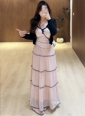 法式纯欲风粉色吊带开衫蛋糕裙三件套女早春大码温柔风显瘦套装