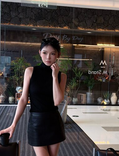 法式背心女夏外穿黑色针织高领高级感chic别致露肩韩系无袖上衣