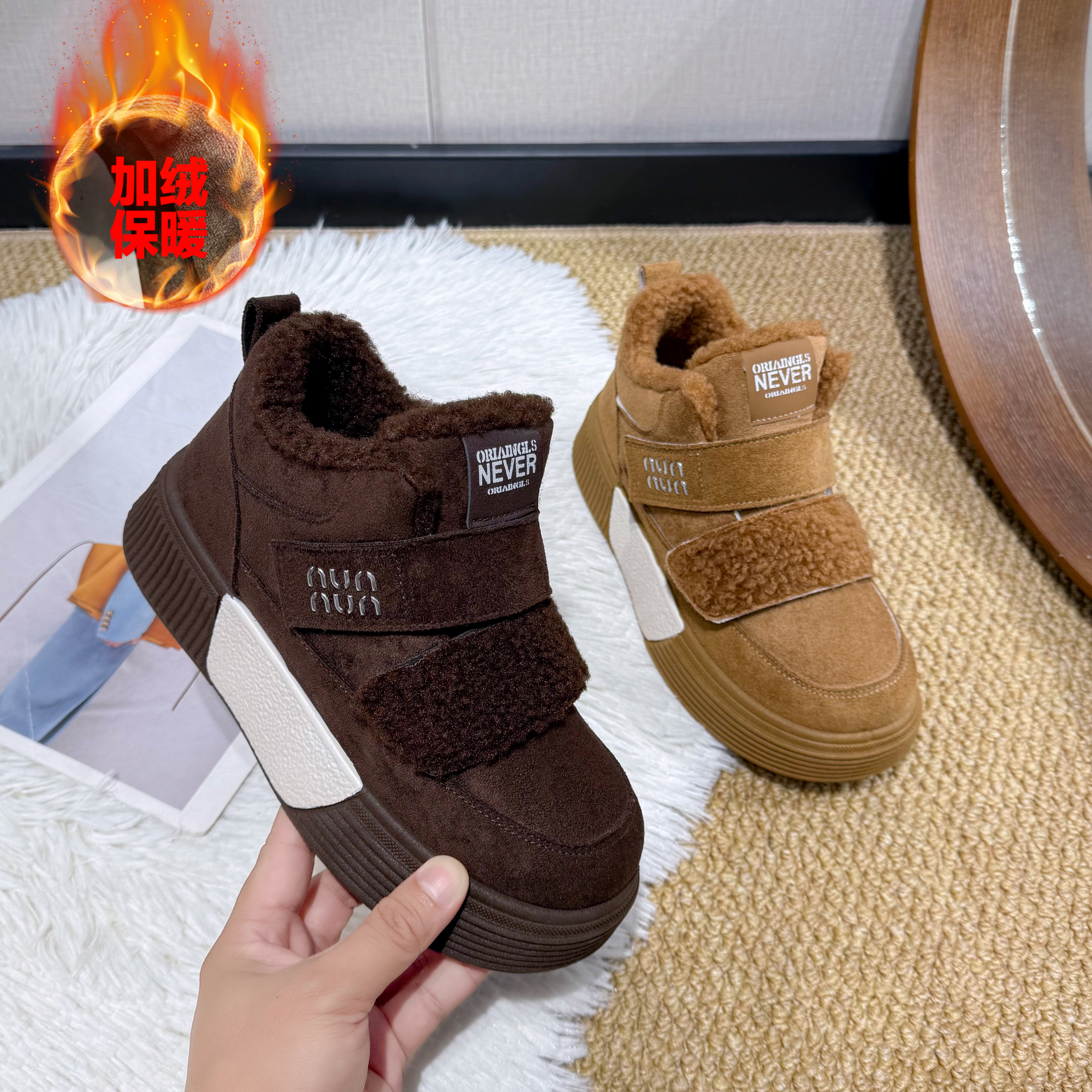 2025冬季新款女鞋厚底增高勃肯鞋女百搭休闲运动板鞋ins潮面包鞋