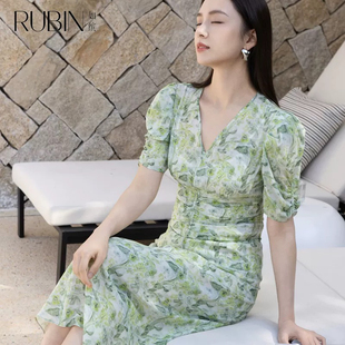 如缤RUBIN女装新V领短袖100%桑蚕丝中长款碎花连衣裙6A23L64286