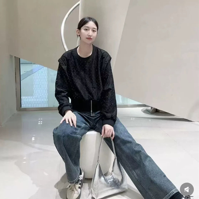 如缤RUBIN冬季新款女短款圆领宽松长袖加绒上衣6L51S69310