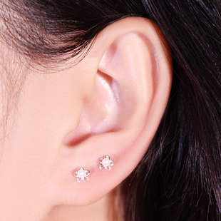 迷你小耳钉纯银花朵耳环小珍珠耳骨钉甜美气质精致高级不明显耳饰